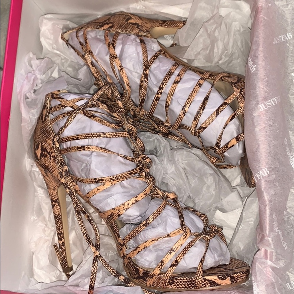 JUSTFAB SNAKESKIN OPENTOE STILETTO 8.5 snake heel